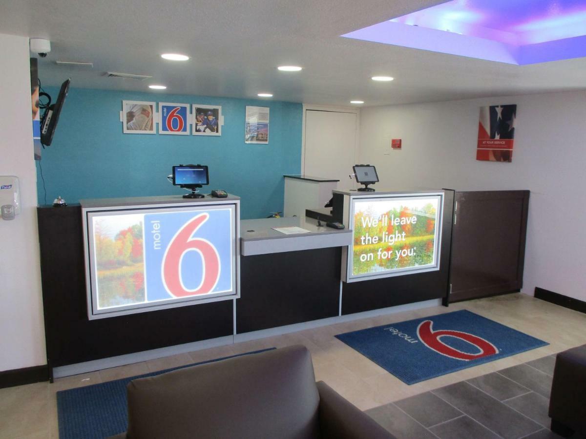 Motel 6 Chattanooga - Airport Eksteriør billede