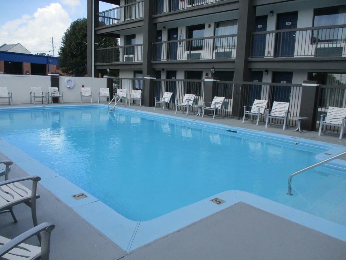 Motel 6 Chattanooga - Airport Eksteriør billede