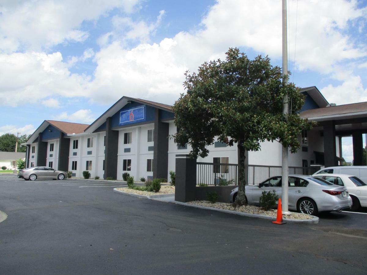 Motel 6 Chattanooga - Airport Eksteriør billede